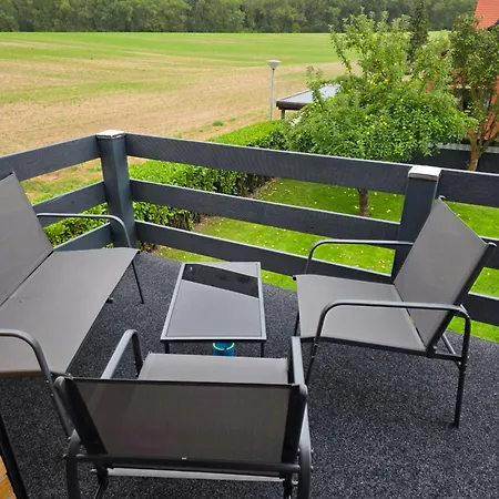 - Monteurwohnung Apartment Meine